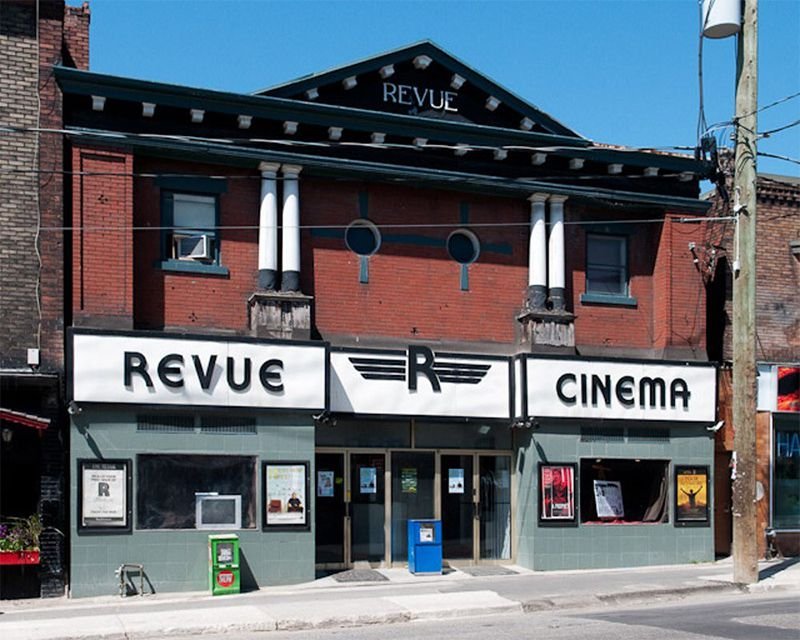 Revue Cinema Roncesvalles neighborhood